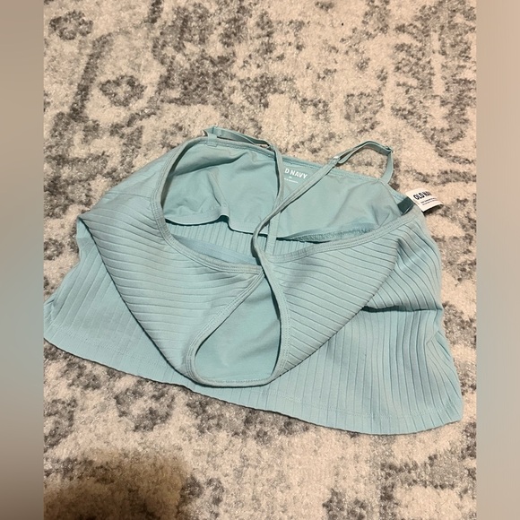 Old Navy cropped tank top. Size xl. - Picture 3 of 5